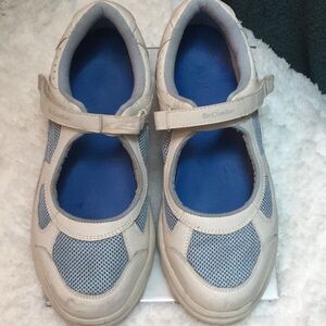 Dr comfort white/blue shoes size 10.5